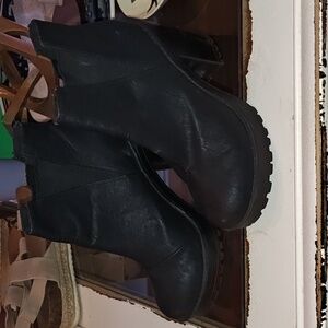 H&M Divided Black Women's Leather Booties Sz 8 Combat Chelsea